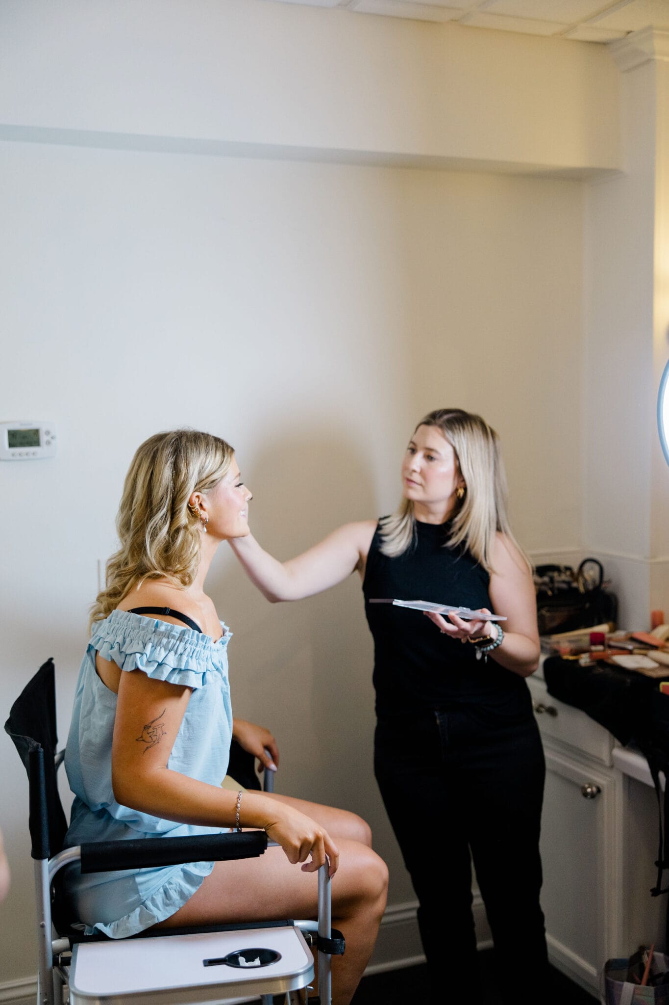 GirlsGettingReady-30